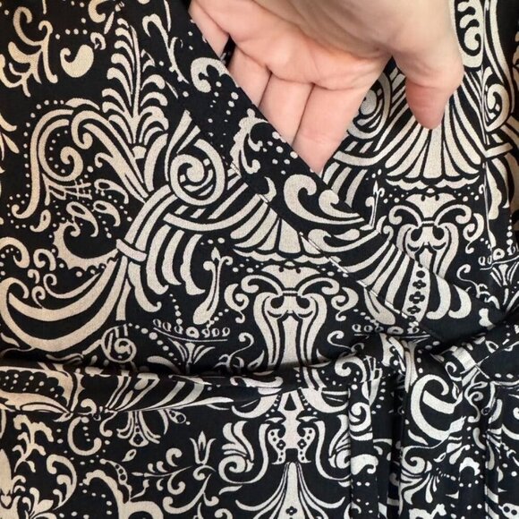 Y2K INC 100% Silk Black Tan Filigree Print Long Sleeve True Wrap Midi Dress - Picture 4 of 13